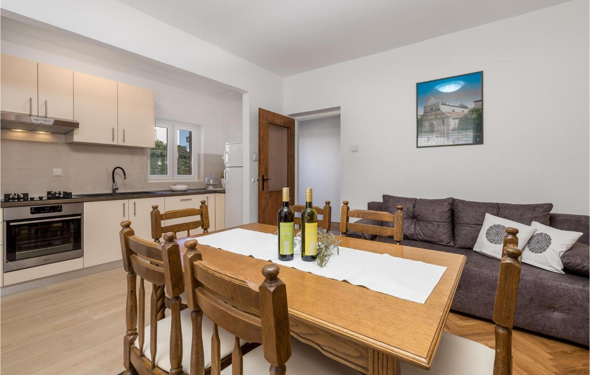 2 Bedroom Awesome Apartment In Pag باغ المظهر الخارجي الصورة